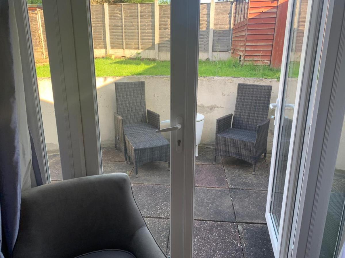 Farah'S Guest Suite Solihull Exterior foto