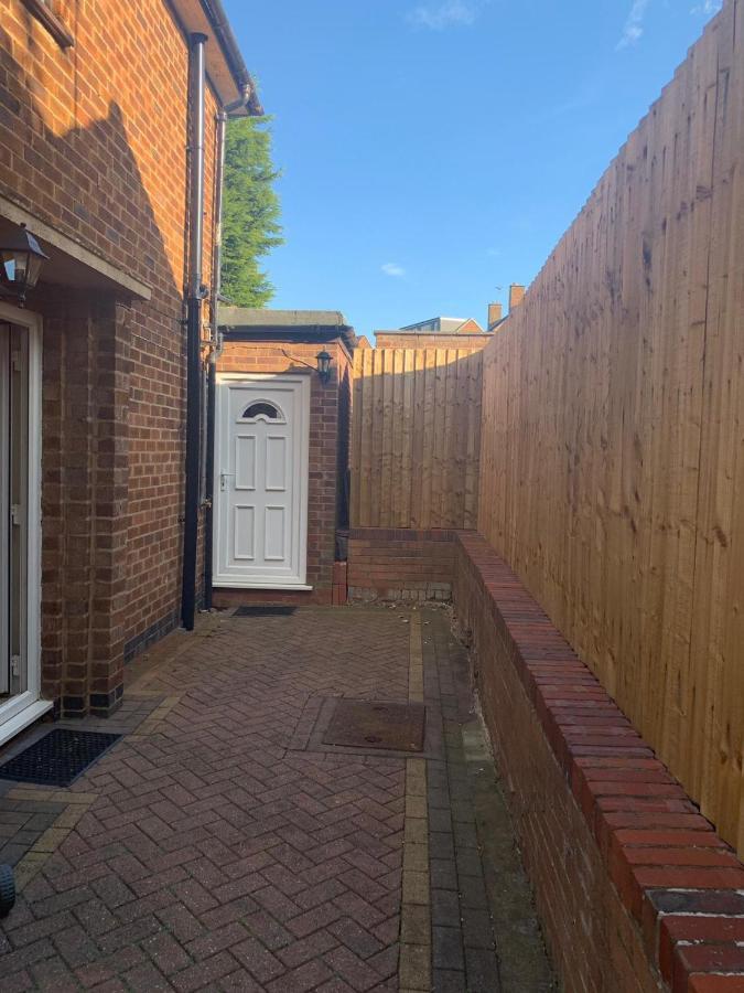 Farah'S Guest Suite Solihull Exterior foto